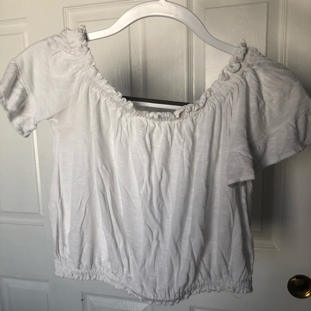 LF Emma & Sam off the shoulder